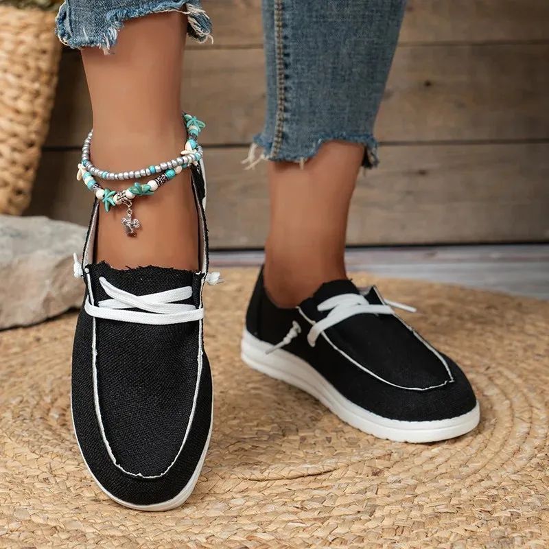 Leopard print slip-on canvas flats, casual, comfy, easy wear.